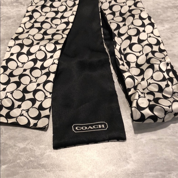 Coach 100% Silk scarf - Black & White Signature - Picture 3 of 5